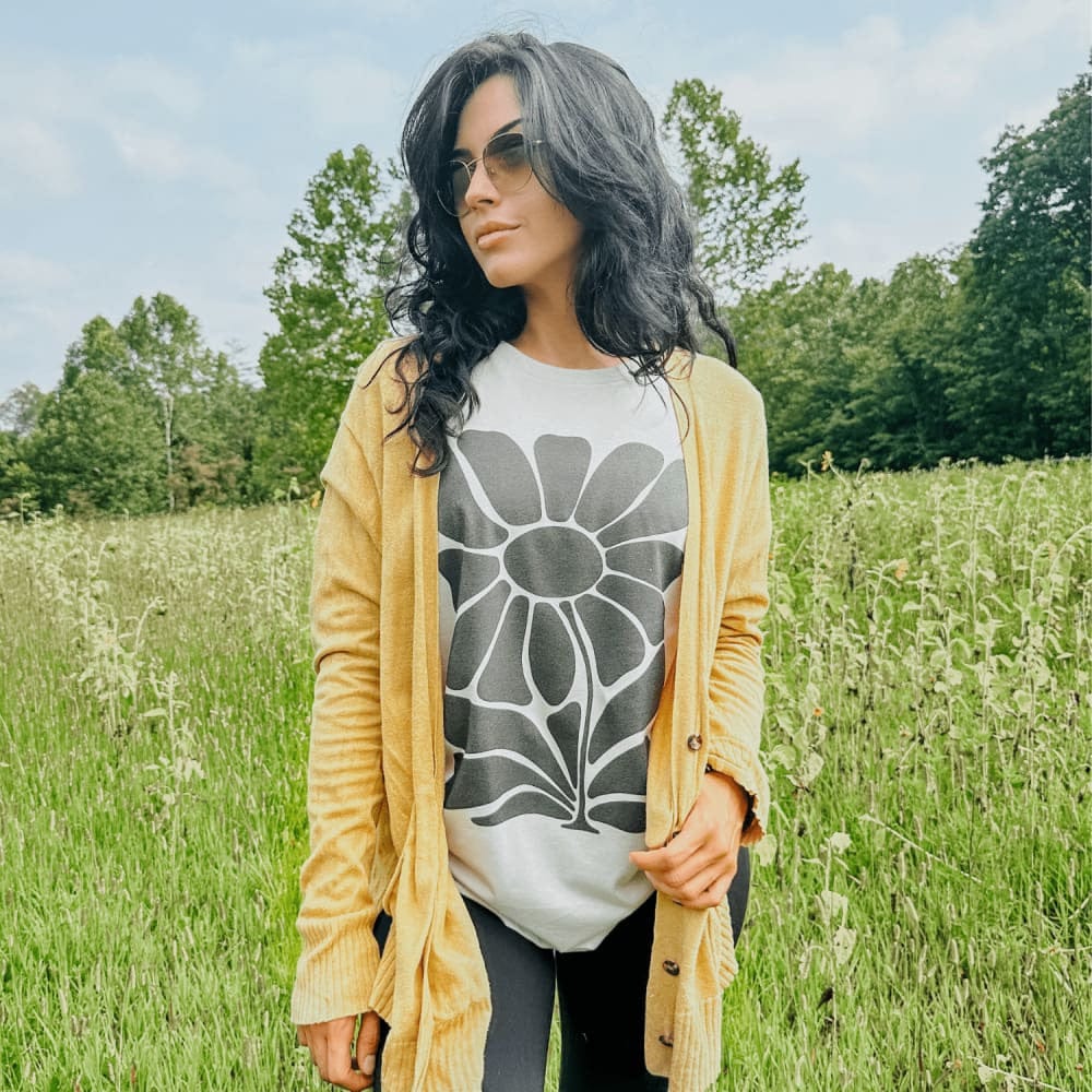 Black Retro Flower Tee - Mommy Apparel