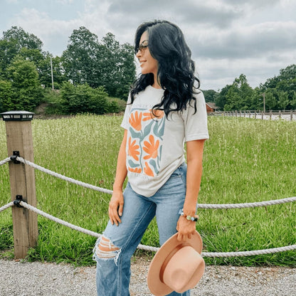 Flower Market Tee - Mommy Apparel