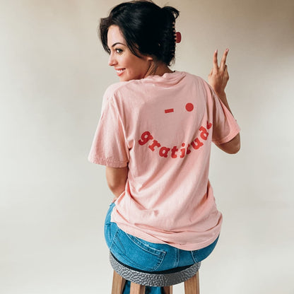 Gratitude Smiley Tee - Mommy Apparel