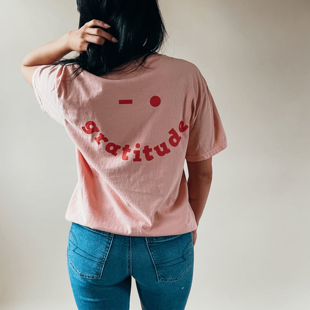 Gratitude Smiley Tee - Mommy Apparel