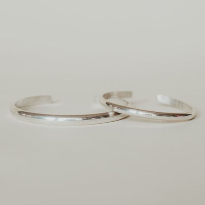 Personalized Silver Mama & Me Set - Baby Bangles