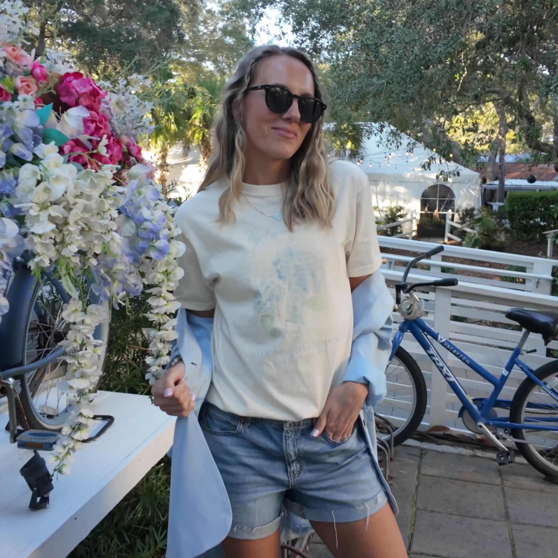 Blooms Greenhouse Hydrangea Tee