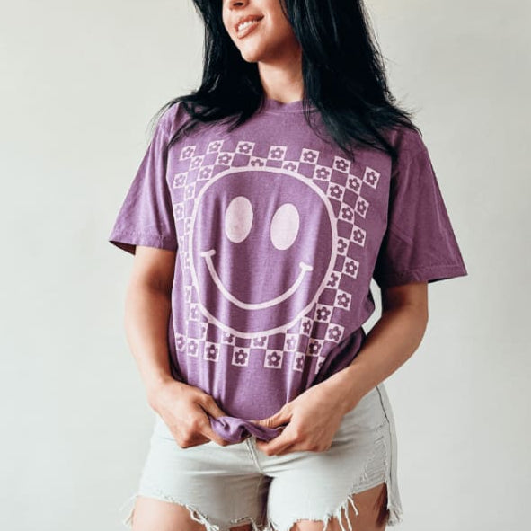 Smiley Daisy Checkerboard Tee - Berry - NEW
