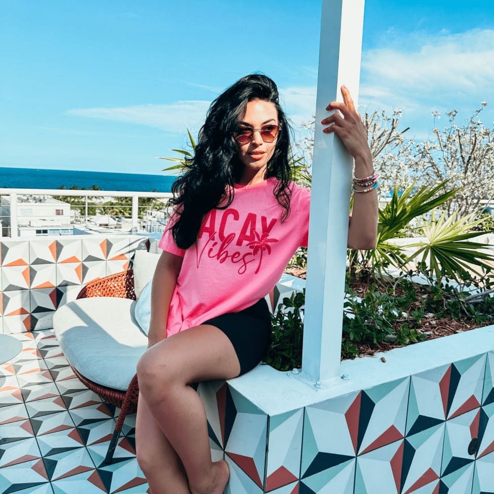 Vacay Vibes - Mommy Apparel
